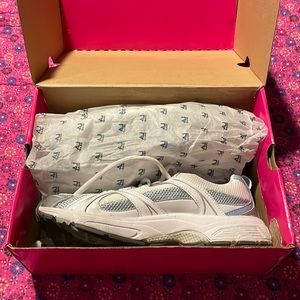 LA Gear discover them